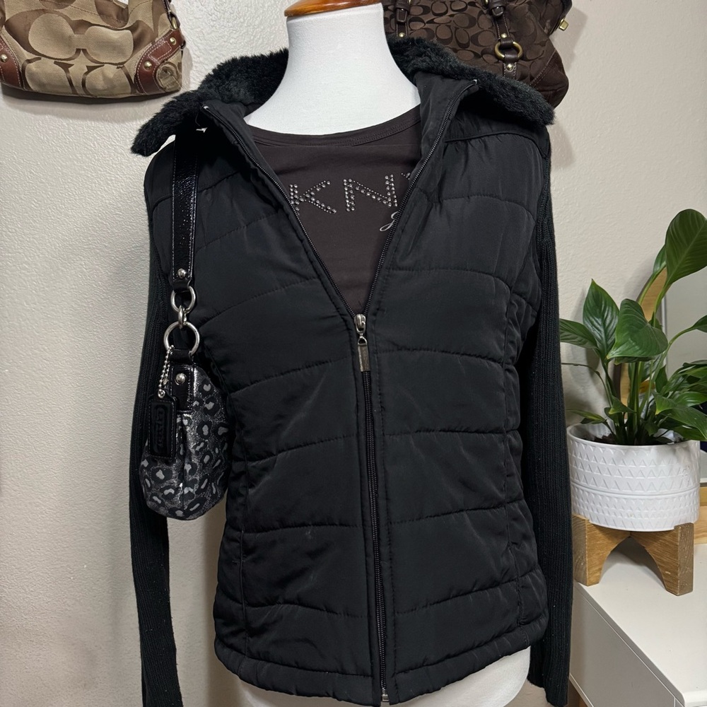 Carolyn Taylor Women's Black Puffer Jacket
